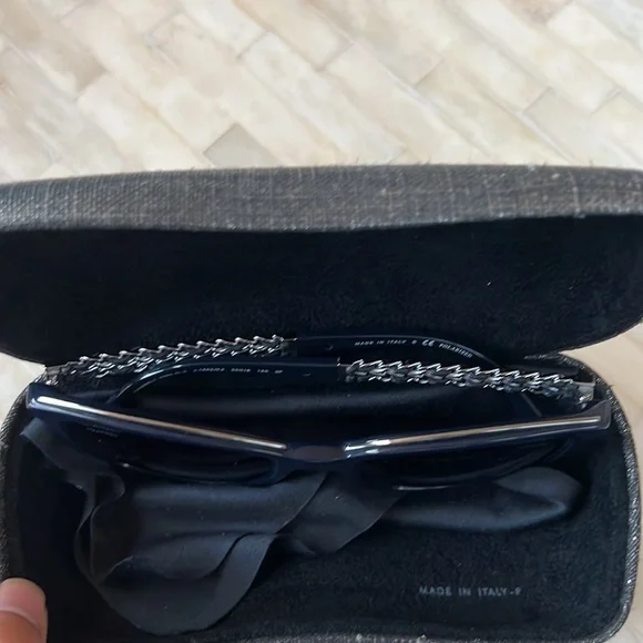 Chanel Polarized Navy Chain Sunglasses! - Picture 10 of 14
